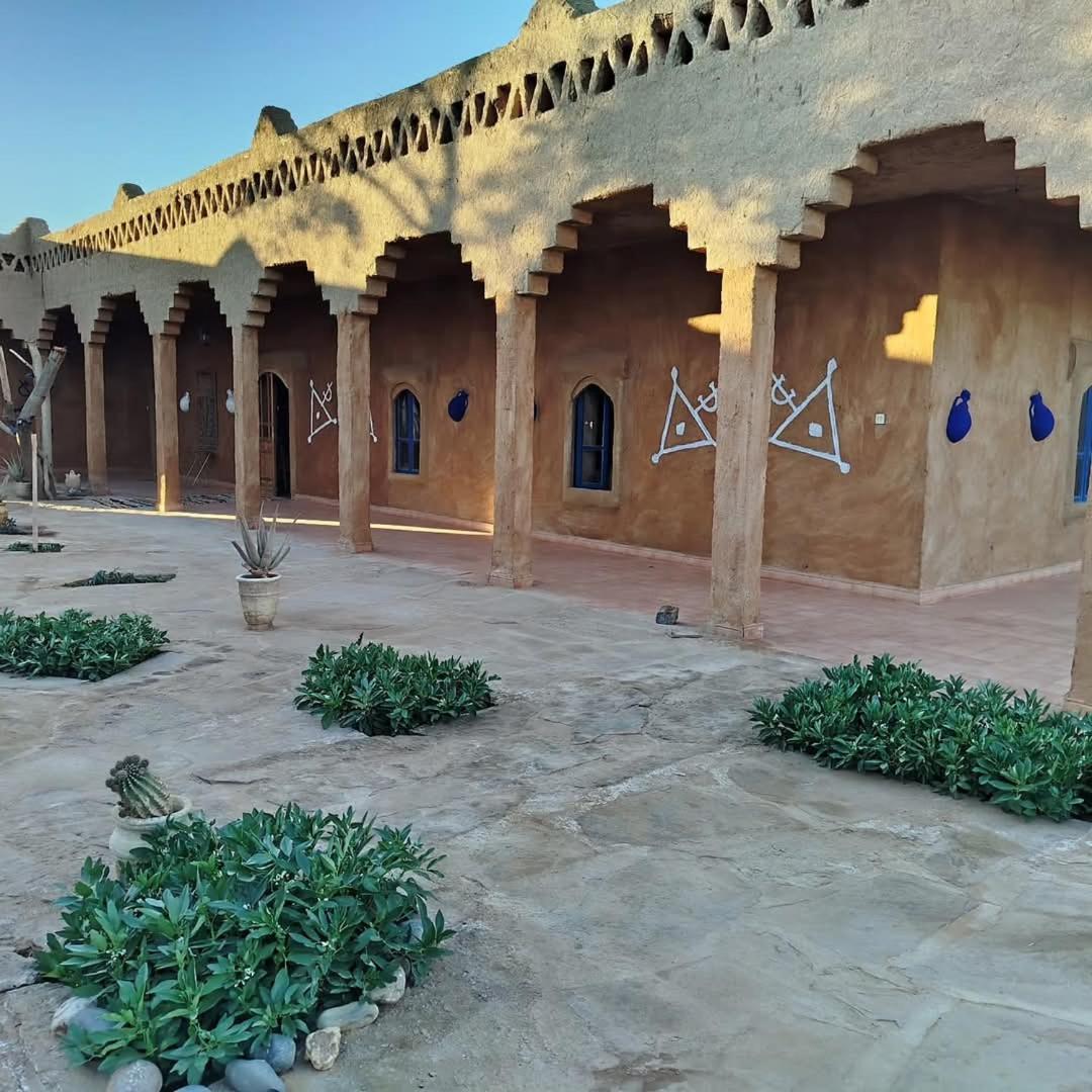 Auberge Itrane Merzane Exterior photo